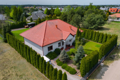 Dom Sprzedaż Łochowo